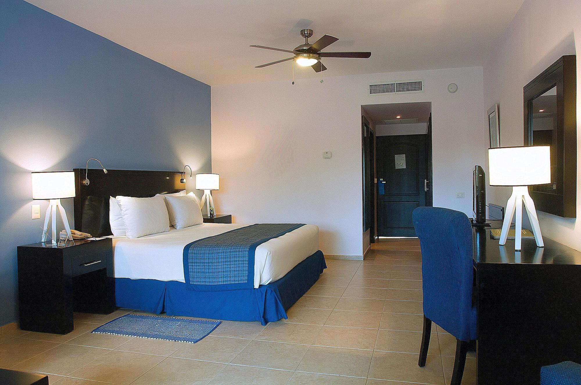 Ocean Blue & Sand Beach Resort Punta Cana Dış mekan fotoğraf